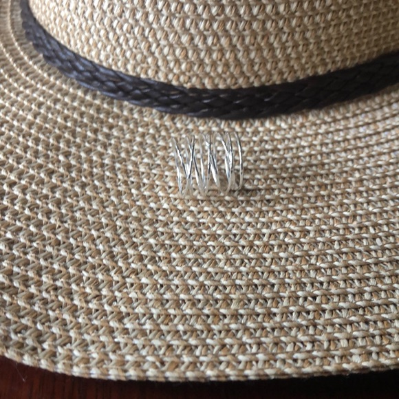 Stella & Dot ring - Picture 1 of 3